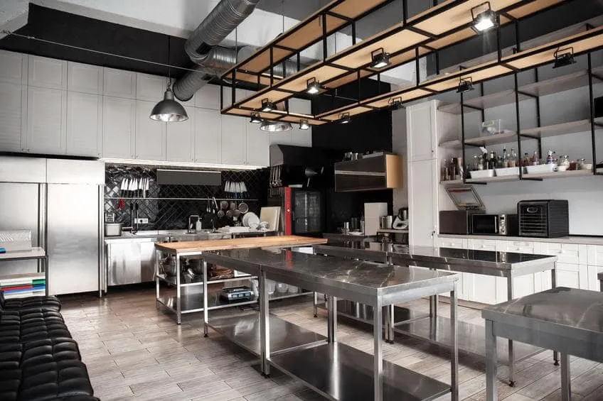 How to Maximise Storage for a Commercial Kitchen?