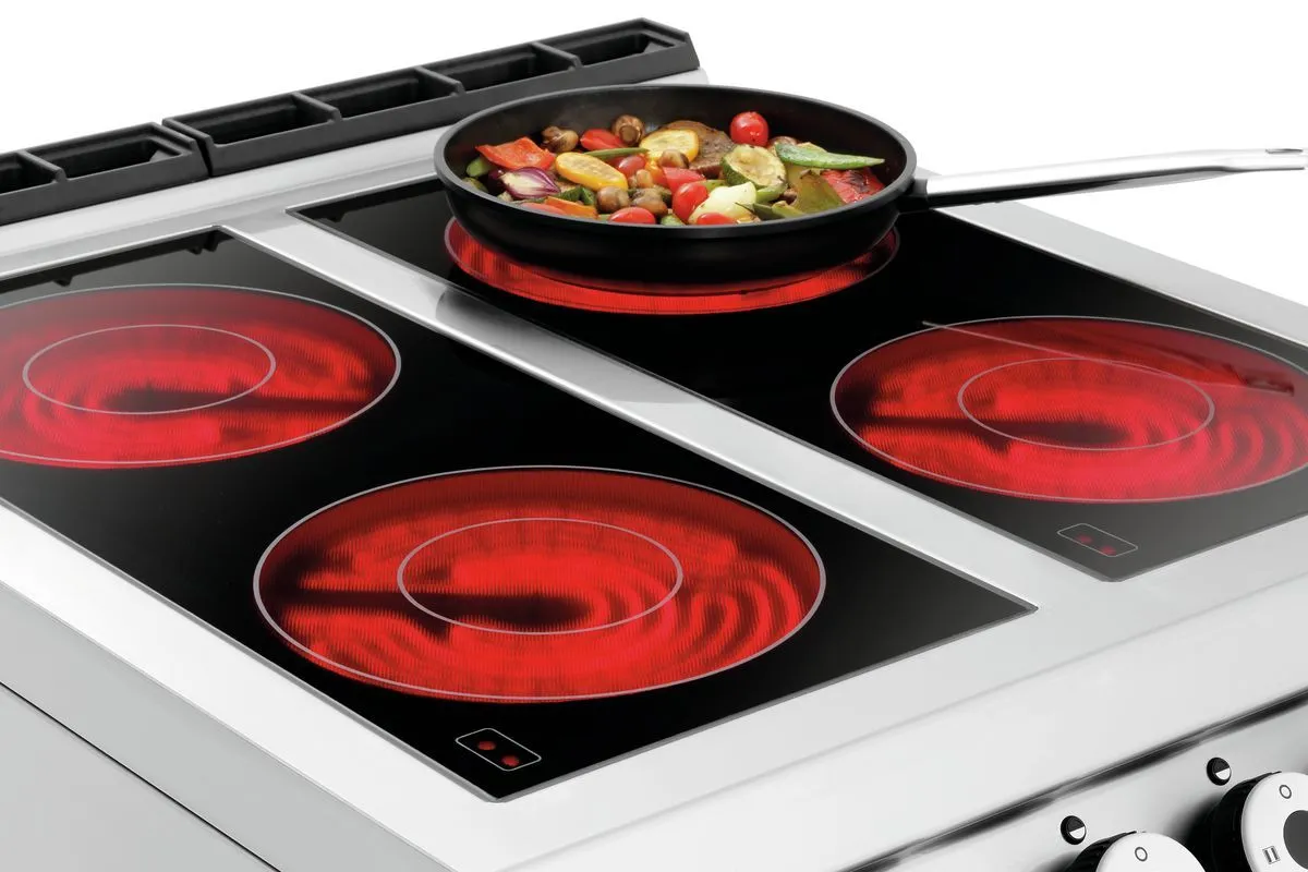 Bartscher Freestanding Ceramic Glass Top 2/1GN with Electric Oven