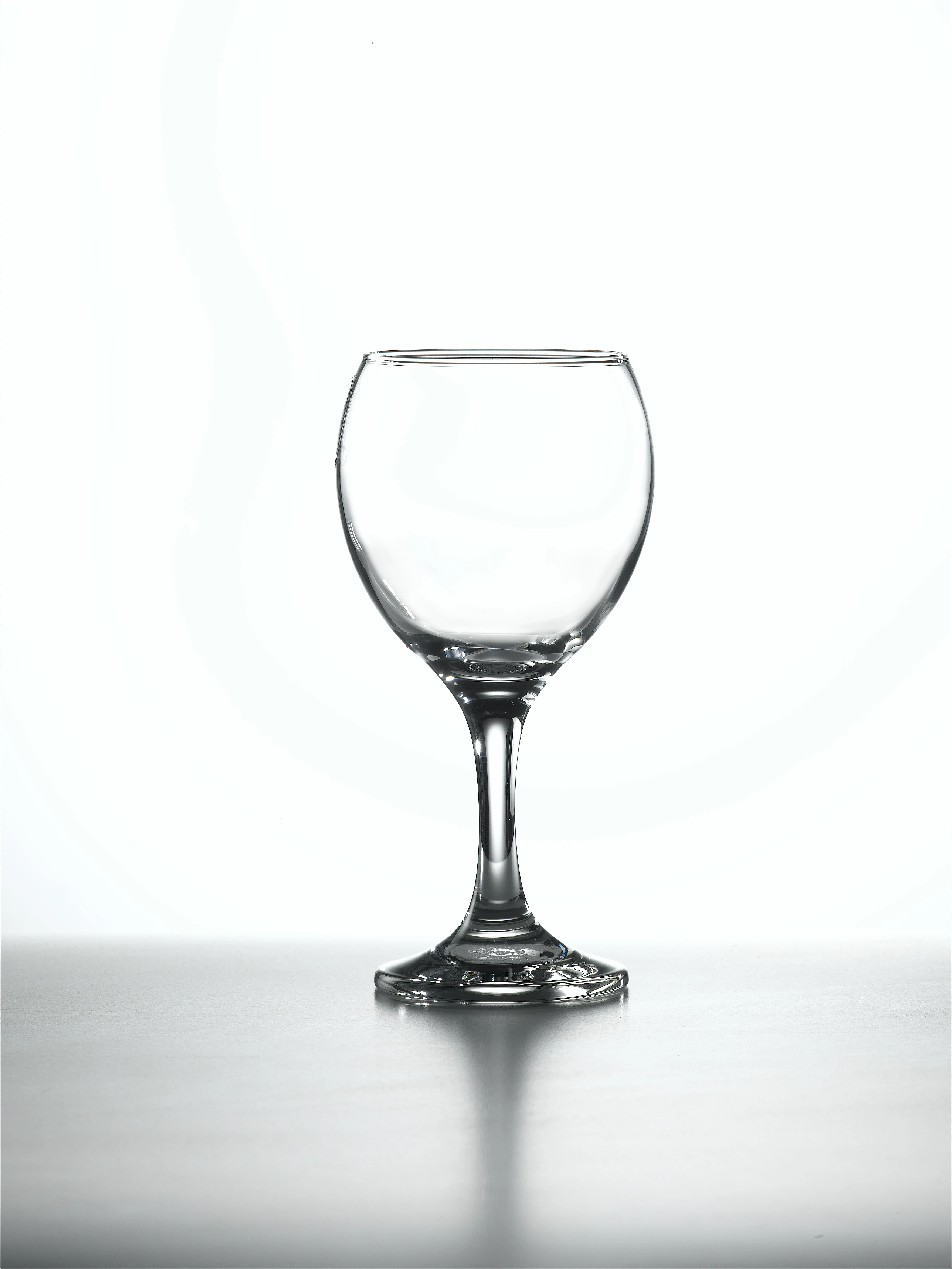 Misket Wine Glass 26cl / 9oz