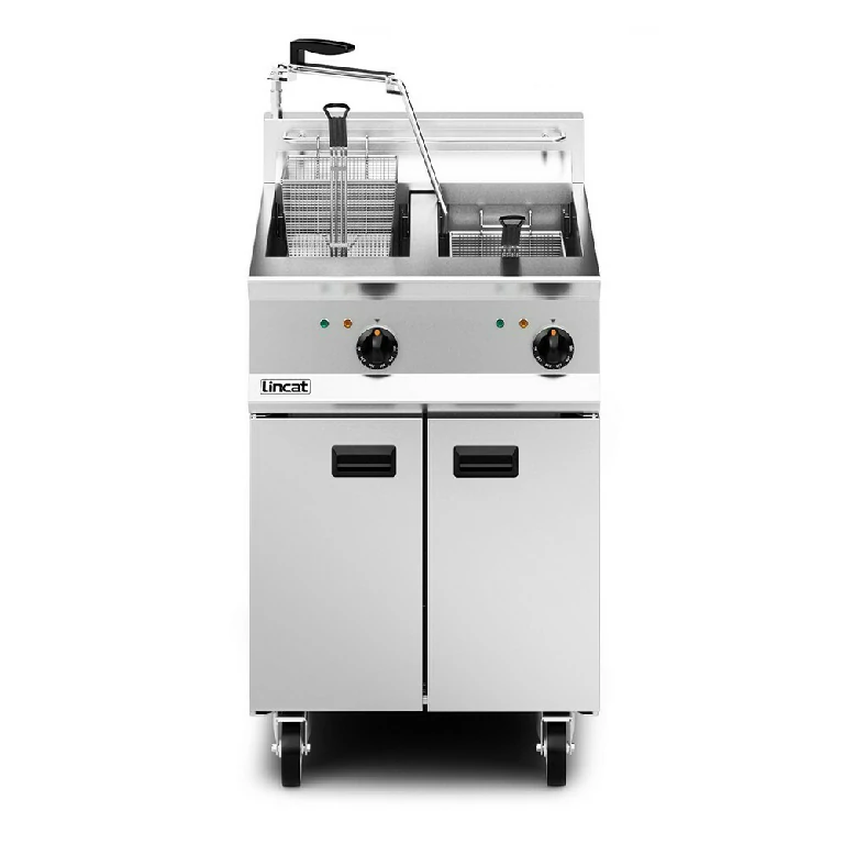 Lincat Opus 800 Electric Free-standing Twin Tank Fryer with Pumped Filtration - 2 Baskets - W 600 mm - 24.0 kW